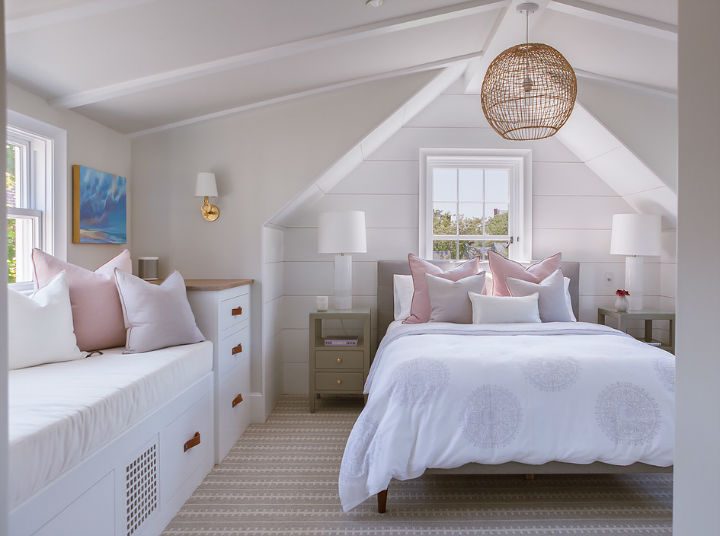New England Glamour With Mediterranean Flair interior 4