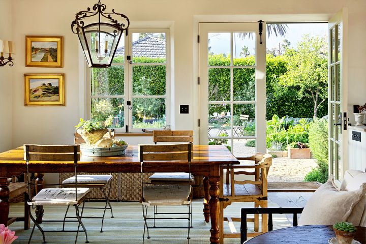 New England Glamour With Mediterranean Flair interior 7