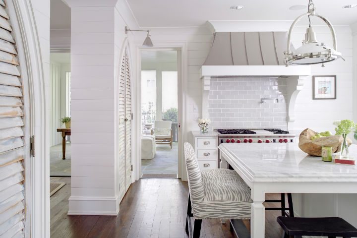 Timeless and Singular Kitchen Design 7