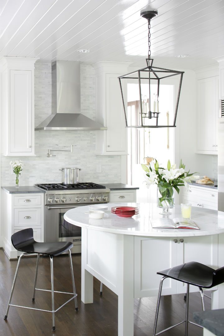 Timeless and Singular Kitchen Design 12