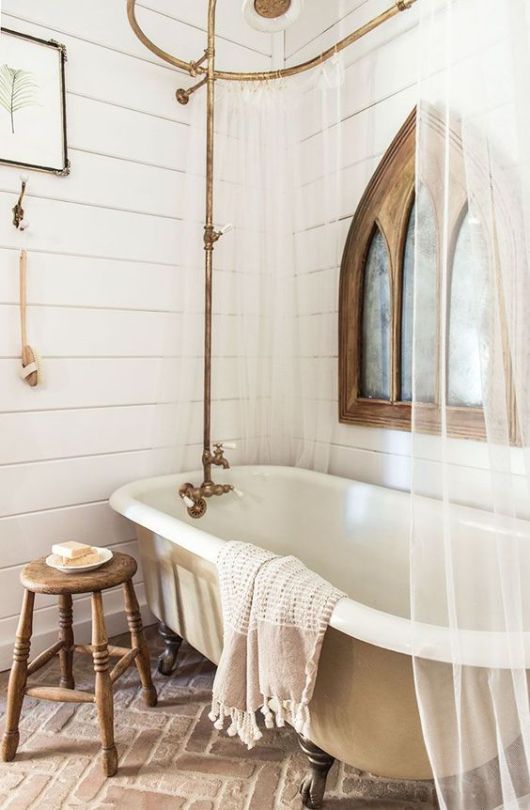 Bathroom Ideas With Gold Touches 31
