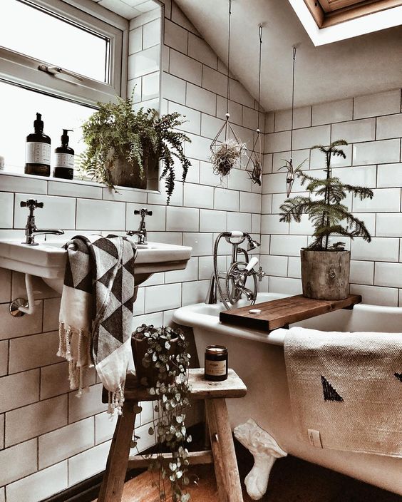 20 Bohemian Bathroom Ideas