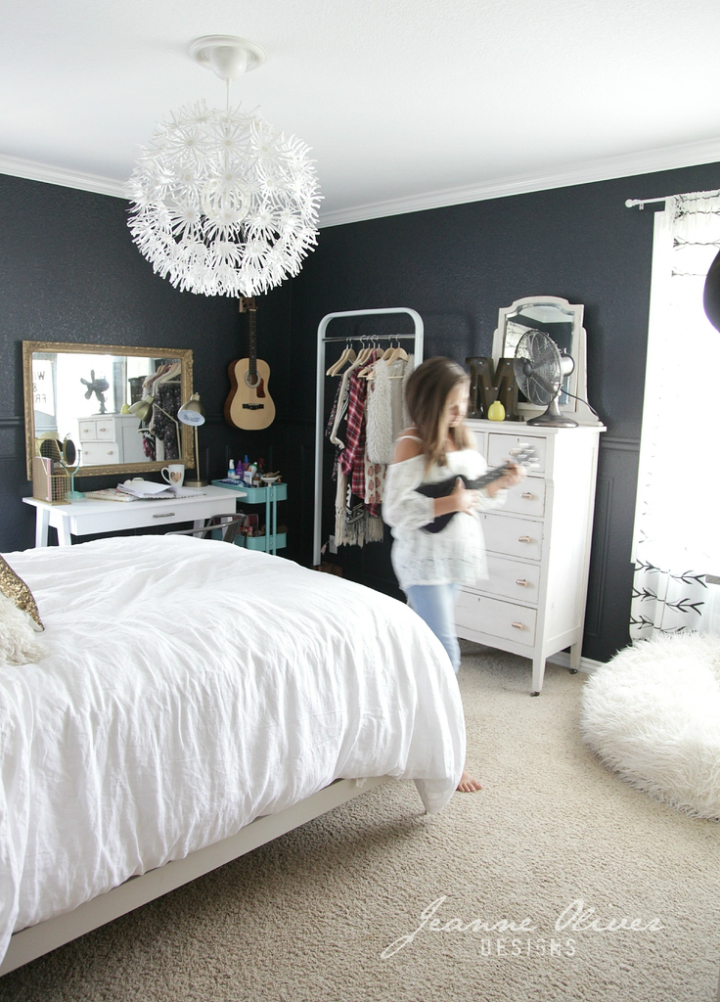 Amazing Teen Girl's Bedroom Makeover 