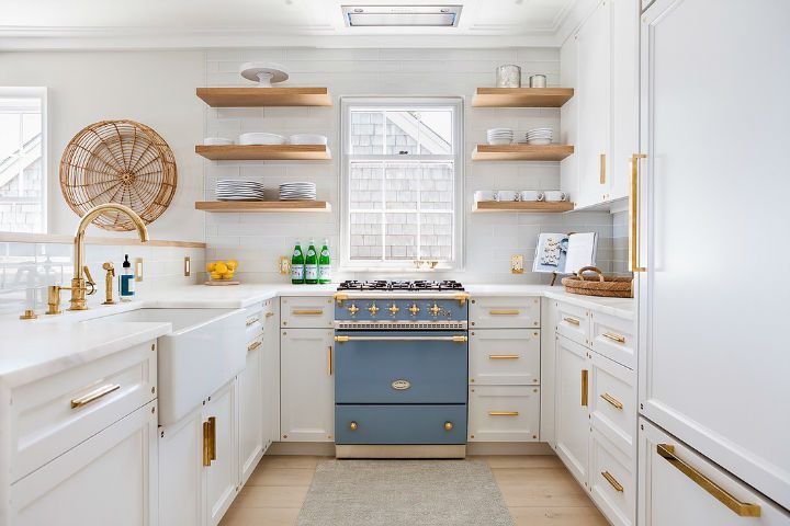 New England Glamour With Mediterranean Flair interior