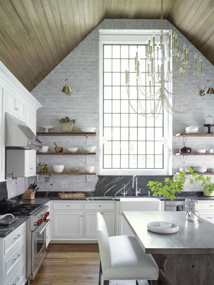 Timeless and Singular Kitchen Design