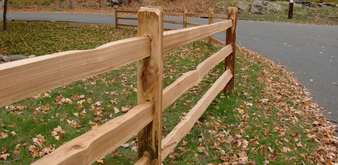 How To Make The Most Of A Split Rail Fence On Your Backyard.