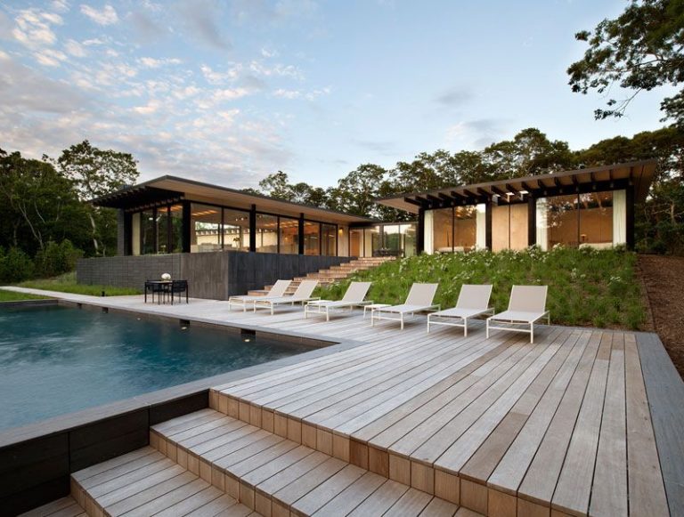 Inspiring Design Ideas For Beautiful Backyard Deck Setups