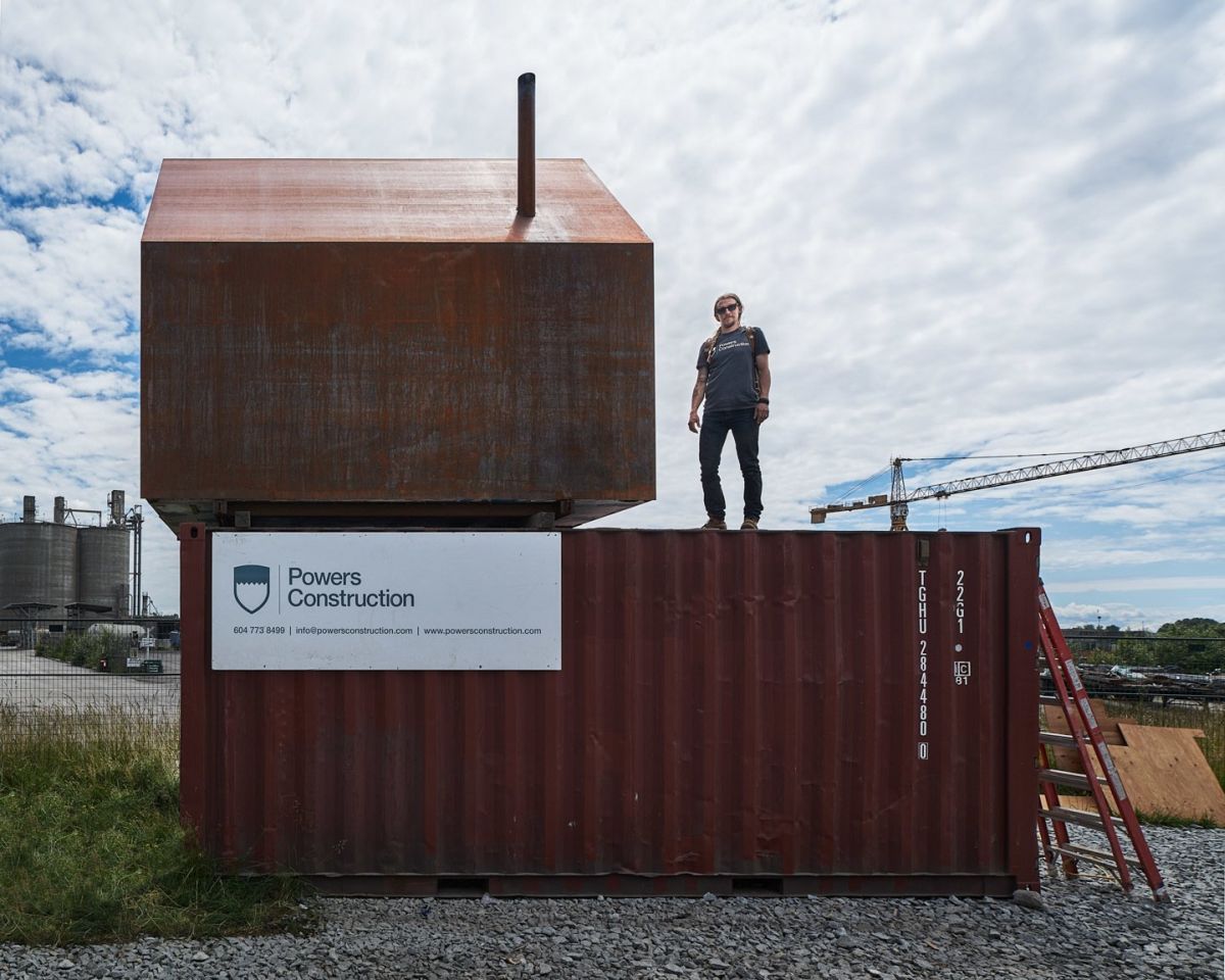 The cabin also holds up well against wear and tear and that's also due to its steel shell