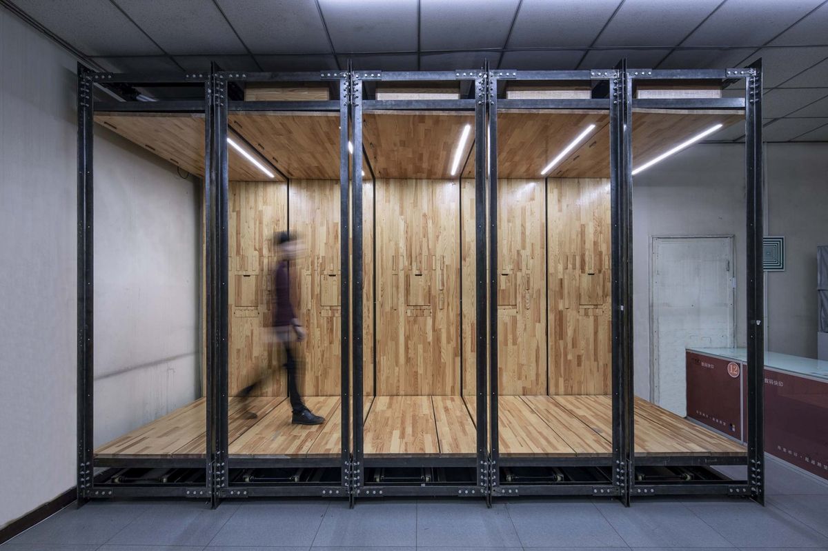 When the desks and cabinets are not used, the office becomes an empty box