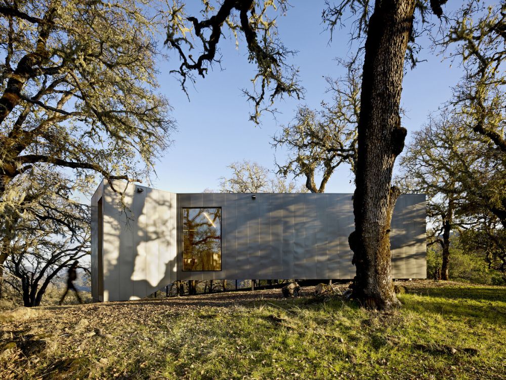 The overall design of the house is simple, with no unnecessary features or embellishments