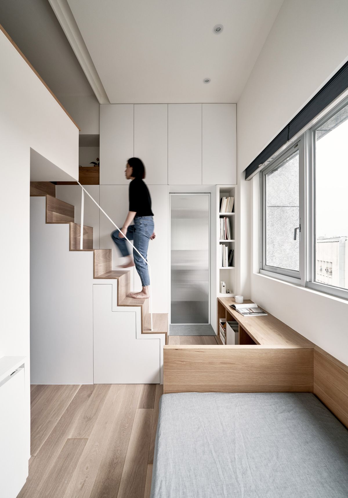 The sofa can also be used as a single bed, allowing the owner to welcome overnight guests