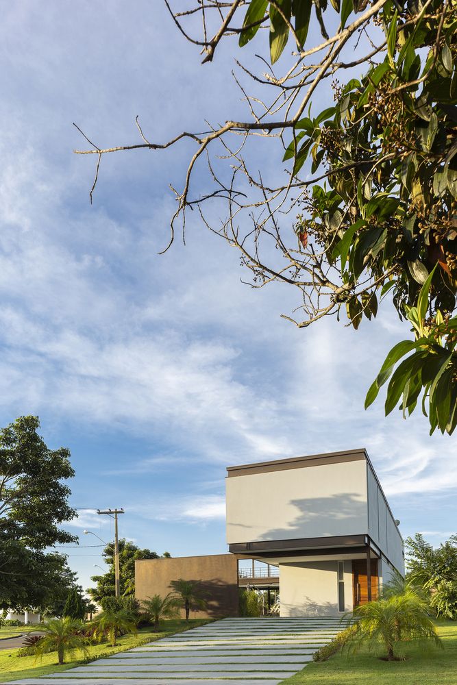 The house is not just beautiful but also eco-friendly and sustainable thanks to its solar panels materials