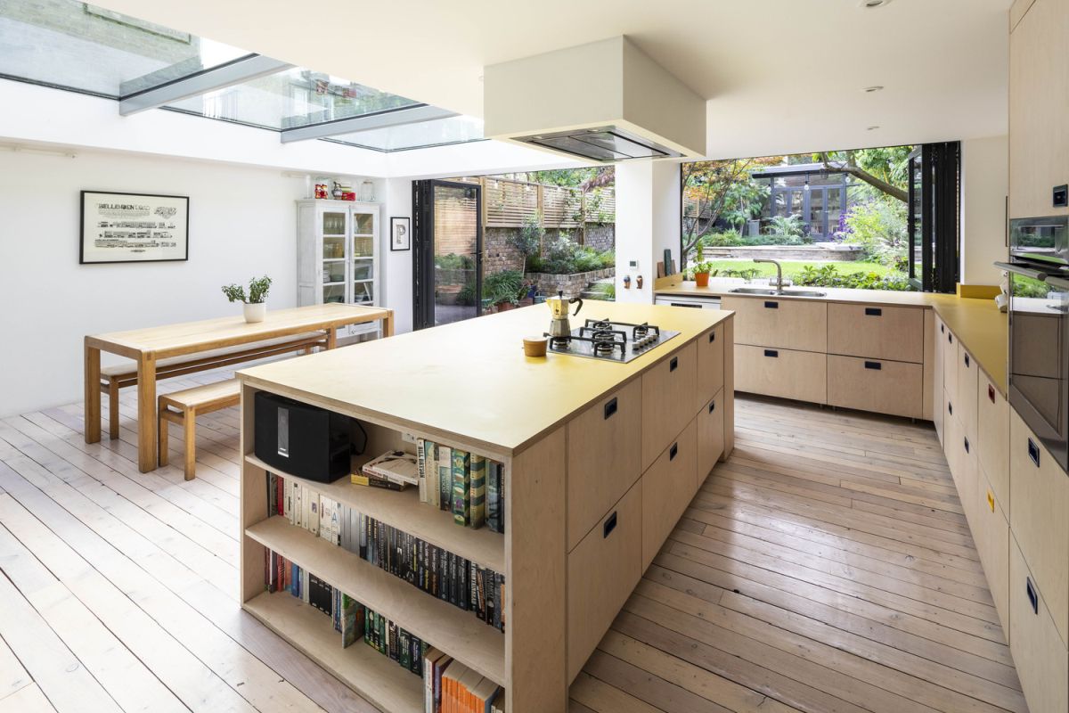 The kitchen island is also a great separator between the cooking area and the dining space