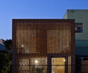 Stacked perforated bricks - Termitary House