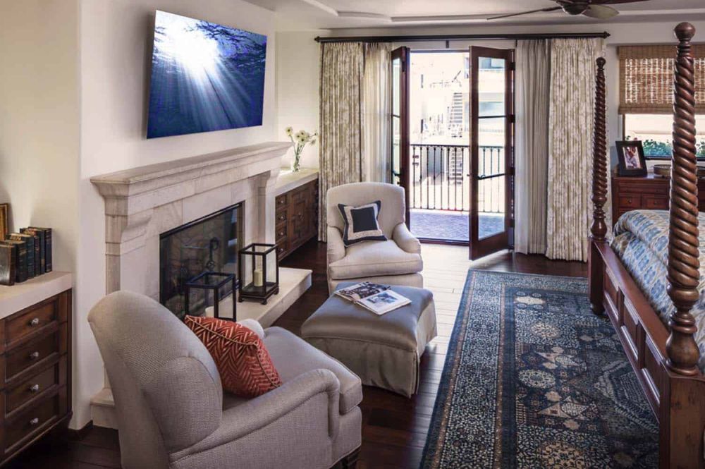 The Spanish coastal style suits this house perfectly and gives it lots of character
