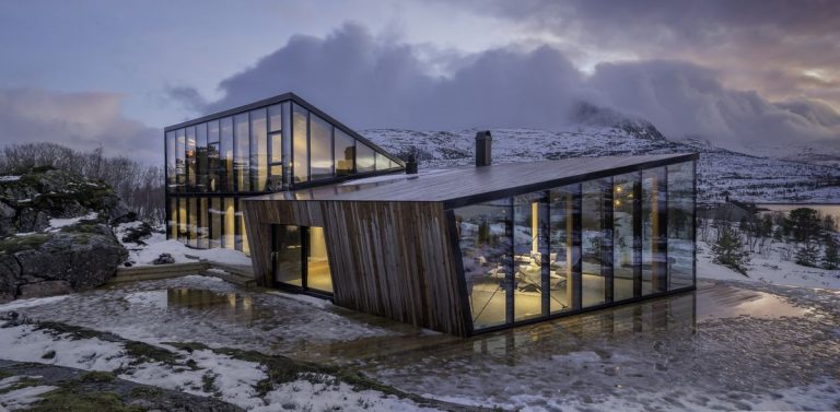 Stunning Norwegian Cabin In Tune With The Sun And Its Beautiful Surroundings