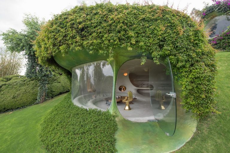 Organic Underground House Shaped Like A Peanut