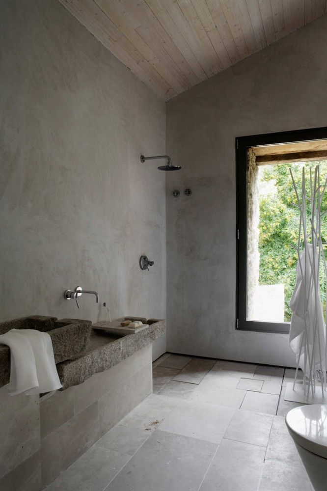 Concrete Bathrooms Are Surprisingly Welcoming – See For Yourself