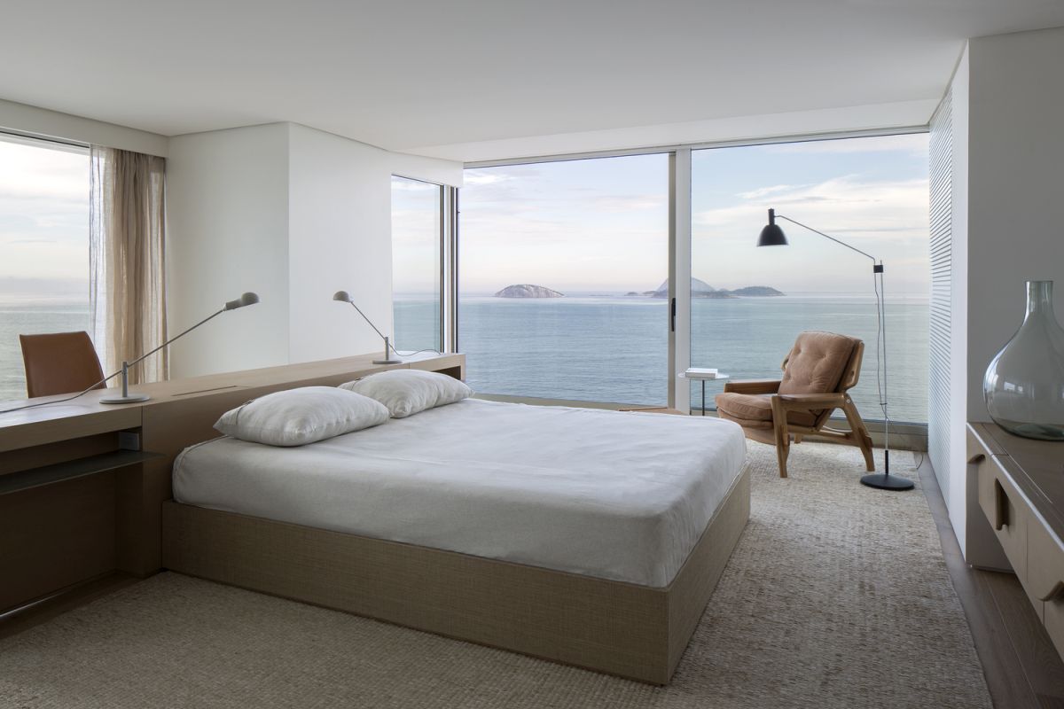 There are five bedroom suites in total and they all take full advantage of their exposure to panoramic views