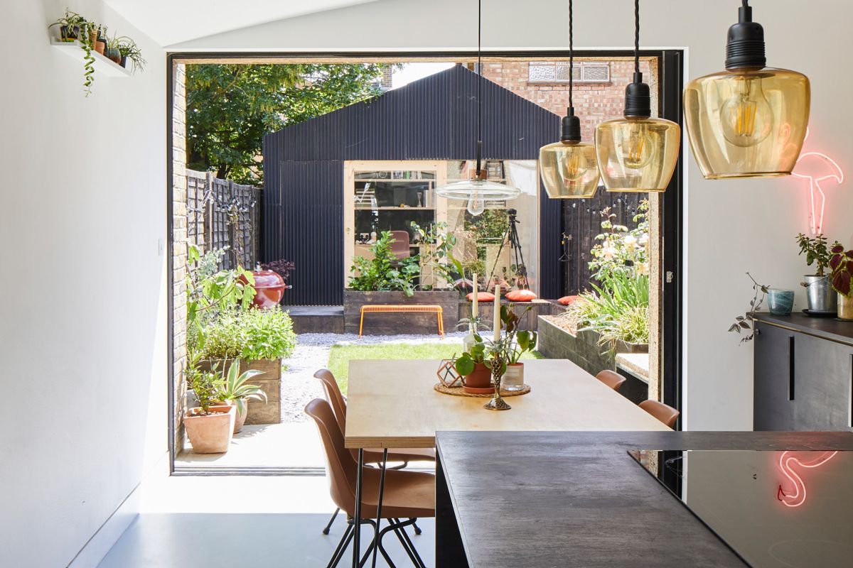 Given the location and nature of the shed, this had to be a simple, low-budget project