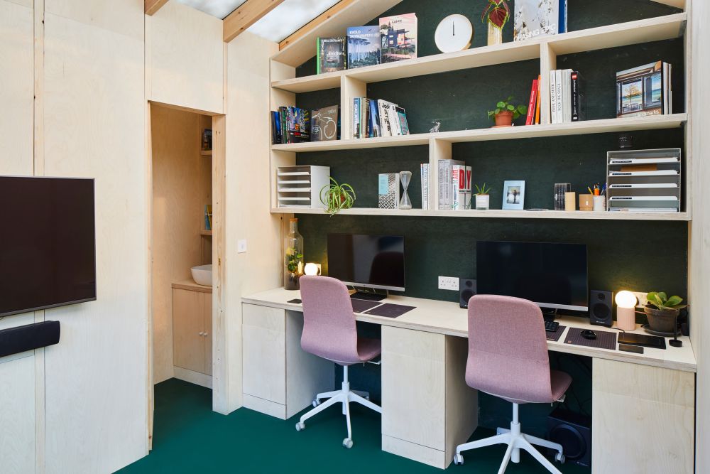 The interior design is simple, modern and mostly relying on built-in furniture
