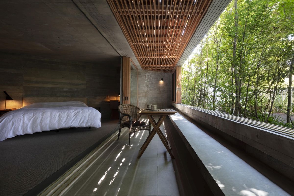 The trees forms a green shield around the house and offer it shade, privacy and protection against the wind