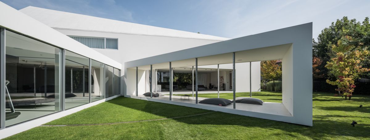 This unique design blurs the boundaries between architecture and landscape in unexpected ways