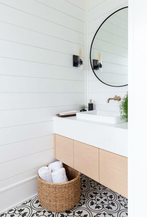 fresh simple small bathroom