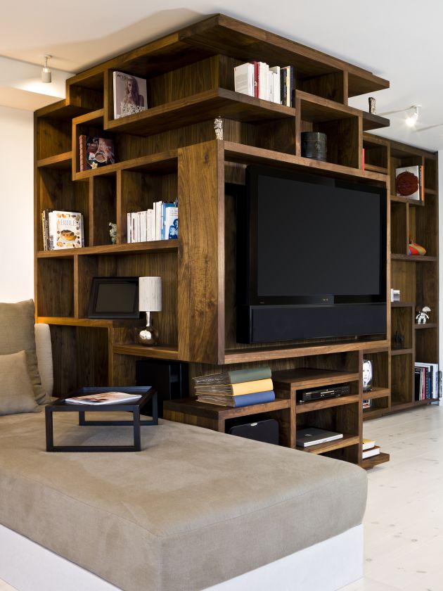 10 Cool And Unusual Ways To Add Corner Shelves To A Room