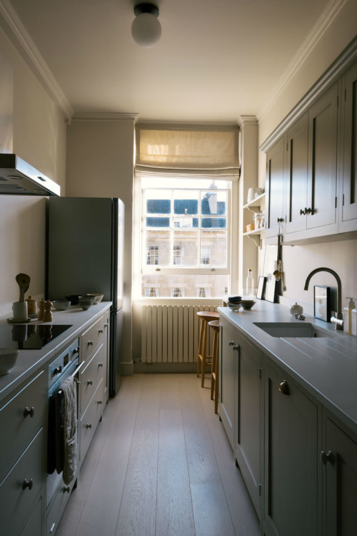 English Shaker Kitchen Design 19
