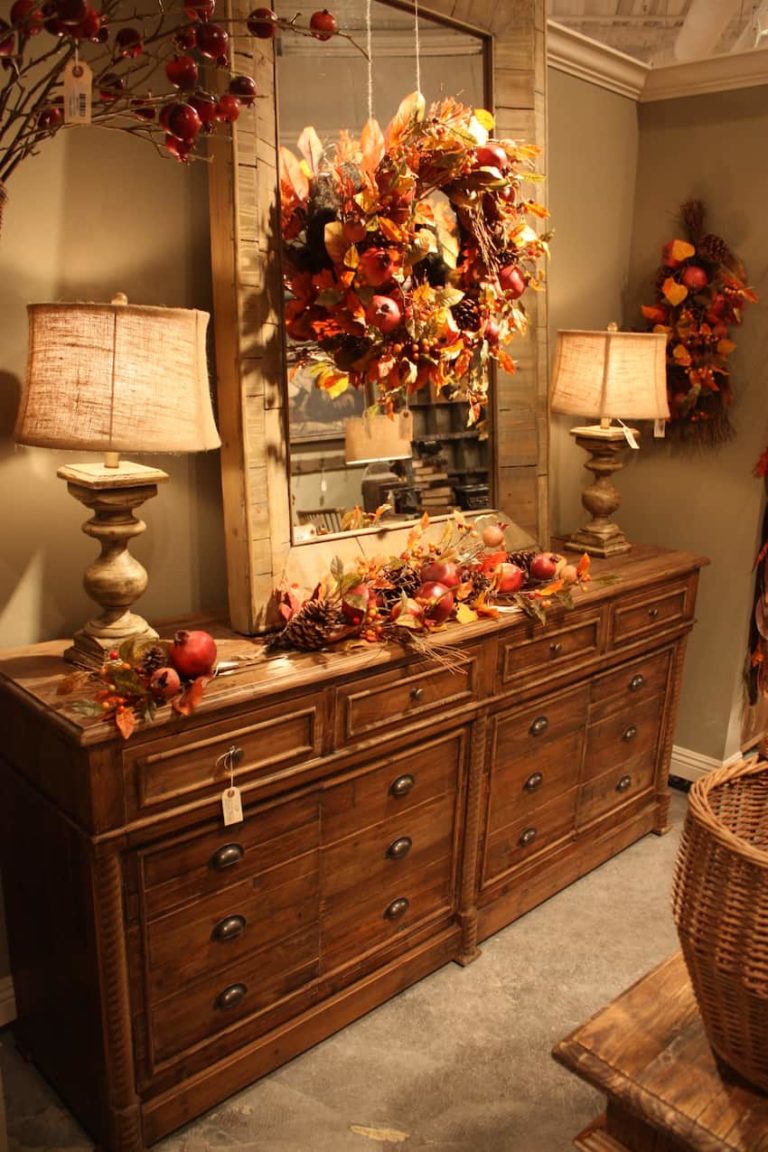 Cozy Up Your House for Fall With These 20 Interior Decor Ideas