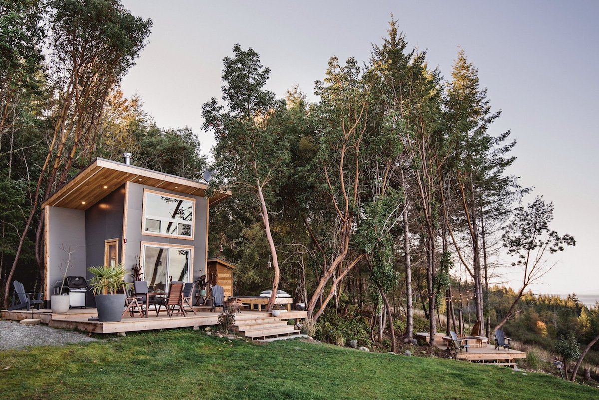 This tiny vacation house was designed and built in 2018 for a newly married young couple