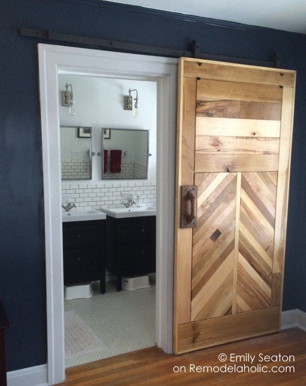 https://www.decorpion.com/wp-content/uploads/2019/10/the-best-bathroom-mirrors-with-built-in-led-lights.com