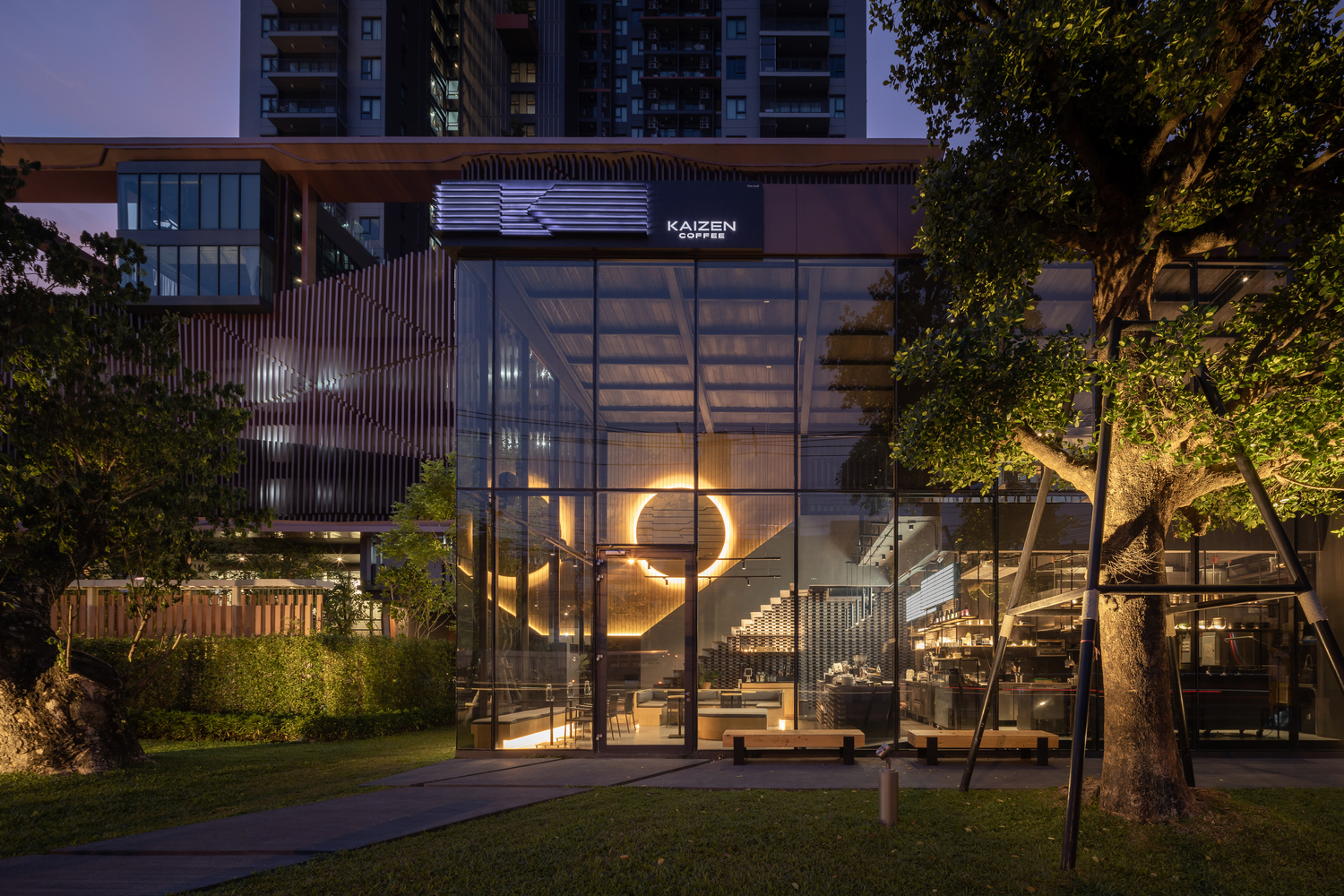 The front facade of the shop is a huge glass window that reveals the interior in all its glory