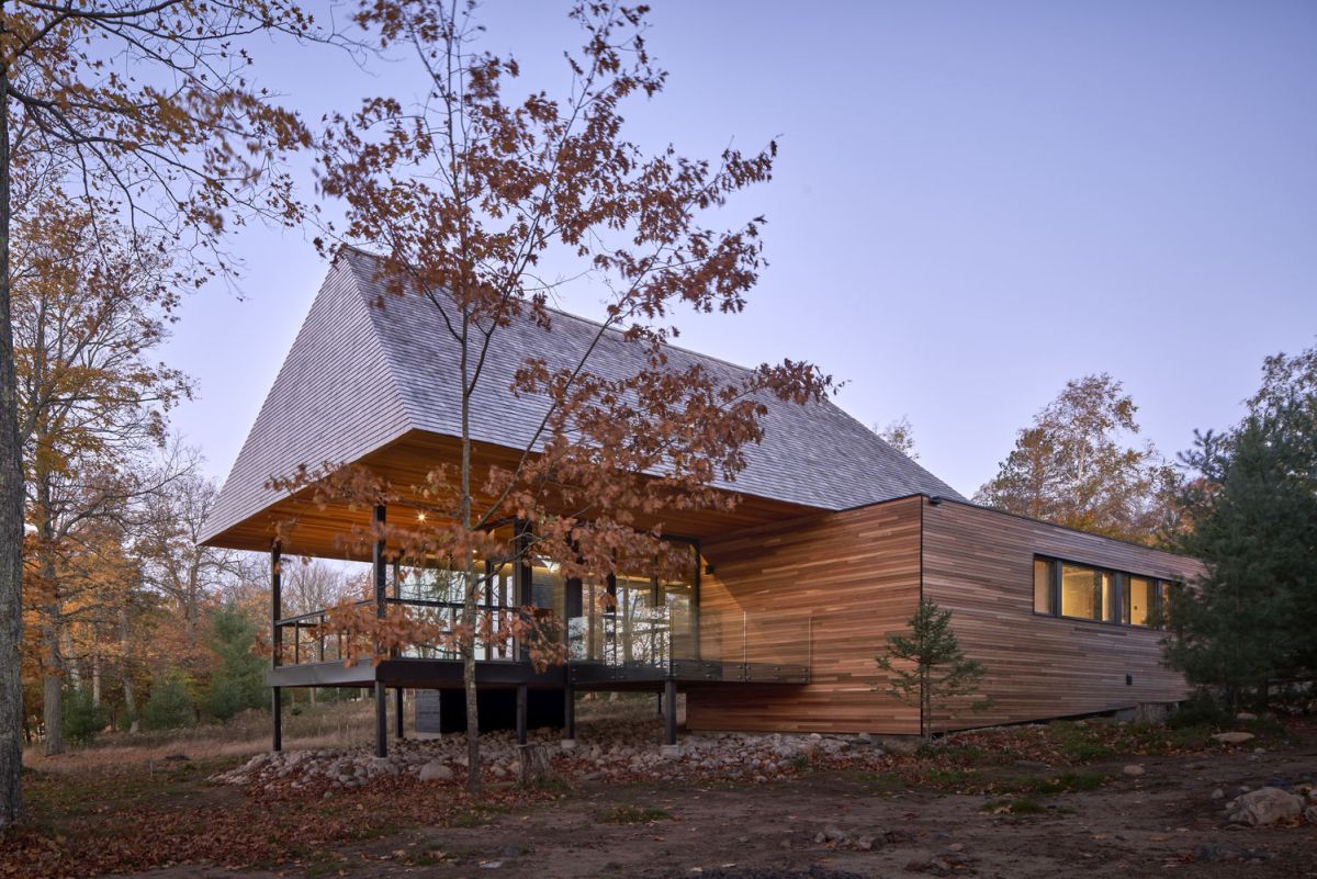 The architectural aesthetic of the cabins is modern and simple yet at the same time intriguing