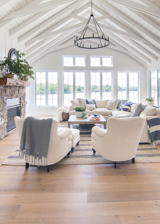 White Living Room Furniture – The Serene Choice That Never Goes Out Of Style