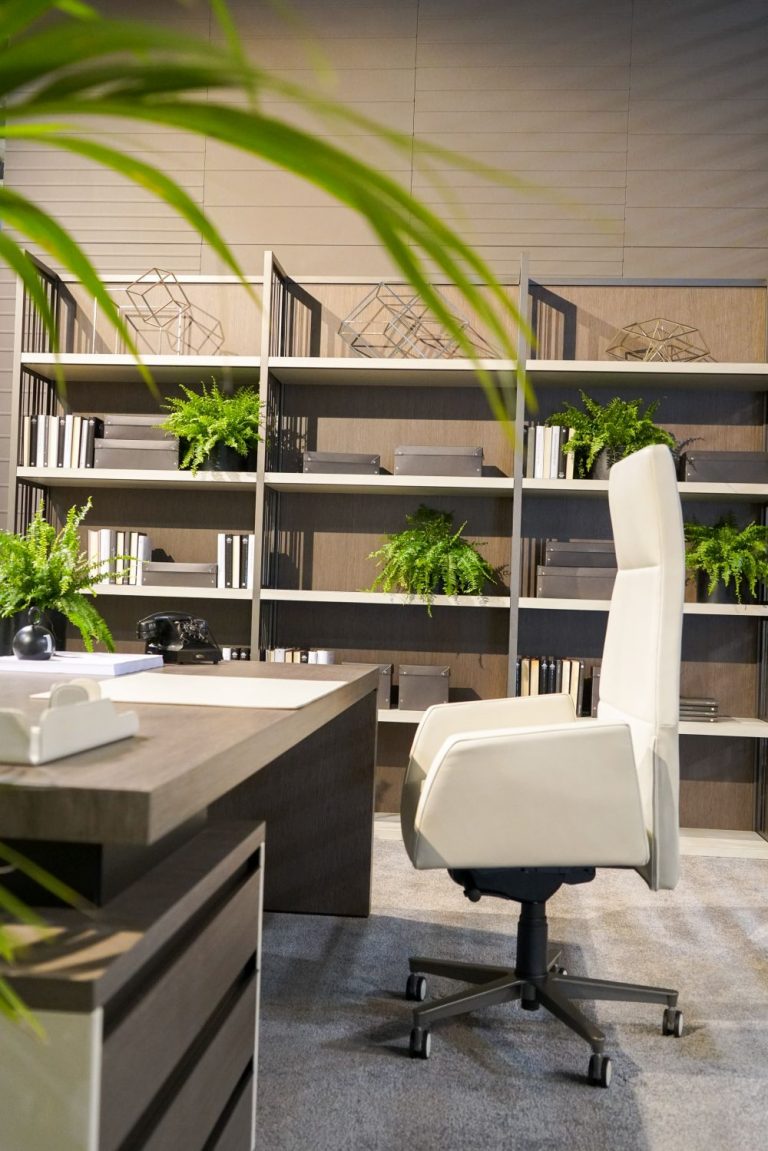 Make Your Workplace More Appealing with These Office Furniture Ideas