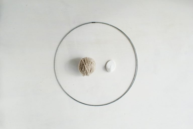 Yarn Wall Hanging – DIY Fringe Art