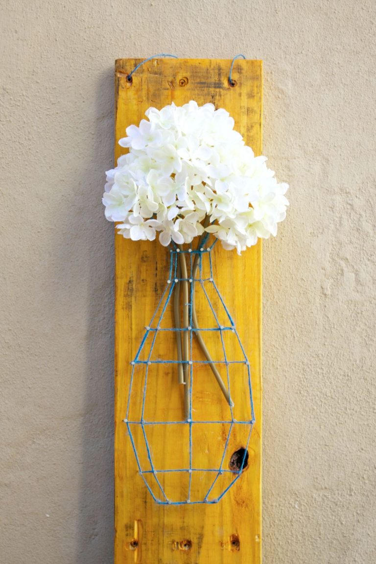 Nail String Art – DIY Wooden Pallet Welcome Sign